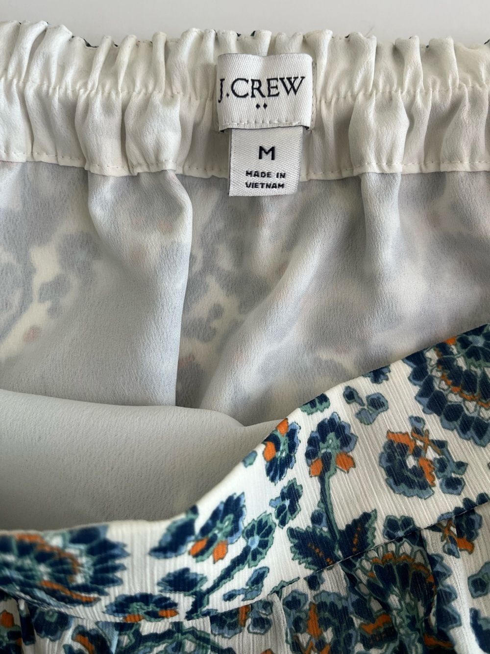 J Crew Printed Tiered Ruffle Skirt in White with Teal Boho Floral Motif Medium - Picture 2 of 3